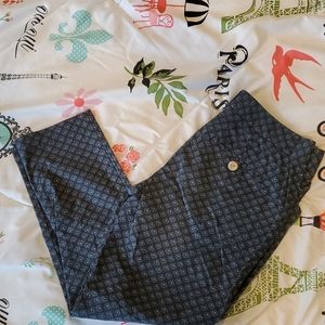 Size 2 Capri pants